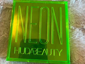 Huda Beauty: Neon Green Obsessions, Kauneudenhoito ja kosmetiikka, Terveys ja hyvinvointi, Helsinki, Tori.fi Huda Beauty: Neon Green Obsessions, Kauneudenhoito ja kosmetiikka, Terveys ja hyvinvointi, Helsinki, Tori.fi
