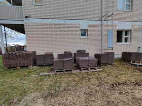 Kattotiiliä n. 750kpl, Eristys ja katot, Rakennustarvikkeet ja työkalut, Tampere, Tori.fi Kattotiiliä n. 750kpl, Eristys ja katot, Rakennustarvikkeet ja työkalut, Tampere, Tori.fi