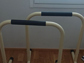 Punnerrus- ja dippikahvat, Kuntoilu ja fitness, Urheilu ja ulkoilu, Oulu, Tori.fi Punnerrus- ja dippikahvat, Kuntoilu ja fitness, Urheilu ja ulkoilu, Oulu, Tori.fi