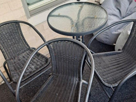 Parvekepöytä+3 kpl tuoleja, Pihakalusteet ja grillit, Piha ja puutarha, Helsinki, Tori.fi Parvekepöytä+3 kpl tuoleja, Pihakalusteet ja grillit, Piha ja puutarha, Helsinki, Tori.fi