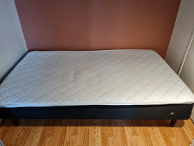 Sänky 120cm×200cm, Sängyt ja makuuhuone, Sisustus ja huonekalut, Vaasa, Tori.fi