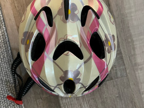 Lasten pyöräilykypärä S-koko 47-52cm, Pyörätarvikkeet ja kypärät, Polkupyörät ja pyöräily, Tampere, Tori.fi Lasten pyöräilykypärä S-koko 47-52cm, Pyörätarvikkeet ja kypärät, Polkupyörät ja pyöräily, Tampere, Tori.fi
