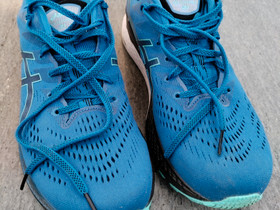Asics Gel Kayano 28 M koko 46.5, Juoksu ja lenkkeily, Urheilu ja ulkoilu, Huittinen, Tori.fi Asics Gel Kayano 28 M koko 46.5, Juoksu ja lenkkeily, Urheilu ja ulkoilu, Huittinen, Tori.fi