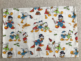 Retro Disney tyynyliina, Matot ja tekstiilit, Sisustus ja huonekalut, Lappeenranta, Tori.fi Retro Disney tyynyliina, Matot ja tekstiilit, Sisustus ja huonekalut, Lappeenranta, Tori.fi