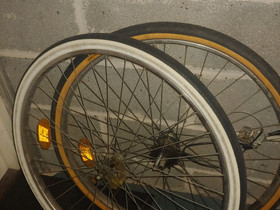 28", 3-v, etu- ja takavanne, Pyörätarvikkeet ja kypärät, Polkupyörät ja pyöräily, Rauma, Tori.fi 28", 3-v, etu- ja takavanne, Pyörätarvikkeet ja kypärät, Polkupyörät ja pyöräily, Rauma, Tori.fi