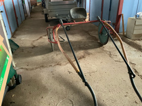 Cheval-merkkiset kilpakärryt, Muut hevostarvikkeet, Hevoset ja hevosurheilu, Mäntsälä, Tori.fi Cheval-merkkiset kilpakärryt, Muut hevostarvikkeet, Hevoset ja hevosurheilu, Mäntsälä, Tori.fi