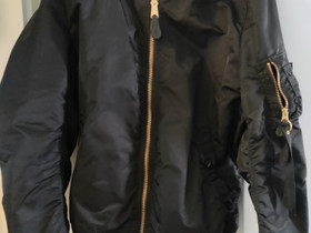 Alpha Industries bomber, koko M, Vaatteet ja kengät, Oulu, Tori.fi Alpha Industries bomber, koko M, Vaatteet ja kengät, Oulu, Tori.fi