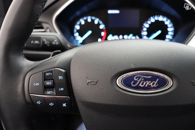 Ford Focus 18