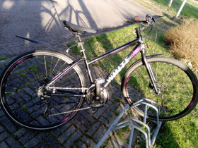 Pyörä White, Hybridipyörät, Polkupyörät ja pyöräily, Vantaa, Tori.fi Pyörä White, Hybridipyörät, Polkupyörät ja pyöräily, Vantaa, Tori.fi