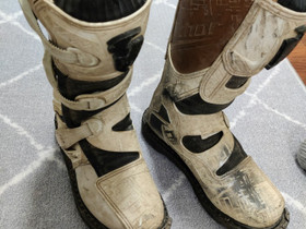 Thor crossisaappaat koko 38, Ajoasut, kengät ja kypärät, Mototarvikkeet ja varaosat, Hollola, Tori.fi Thor crossisaappaat koko 38, Ajoasut, kengät ja kypärät, Mototarvikkeet ja varaosat, Hollola, Tori.fi