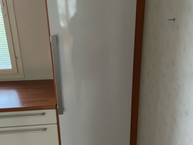 Grundigin pakastin, Jääkaapit ja pakastimet, Kodinkoneet, Muhos, Tori.fi Grundigin pakastin, Jääkaapit ja pakastimet, Kodinkoneet, Muhos, Tori.fi