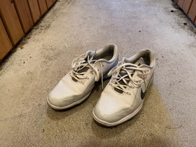 Nike golfkengät koko 43, Golf, Urheilu ja ulkoilu, Jyväskylä, Tori.fi Nike golfkengät koko 43, Golf, Urheilu ja ulkoilu, Jyväskylä, Tori.fi