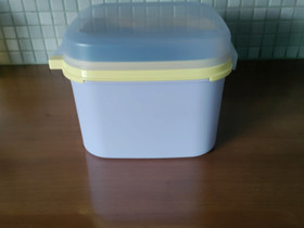 Tupperware astia, Säilytysastiat ja rasiat, Keittiötarvikkeet ja astiat, Oulu, Tori.fi Tupperware astia, Säilytysastiat ja rasiat, Keittiötarvikkeet ja astiat, Oulu, Tori.fi