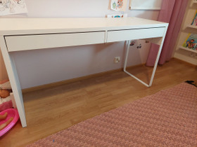 Ikea micke työpöytä, Pöydät ja tuolit, Sisustus ja huonekalut, Hämeenlinna, Tori.fi