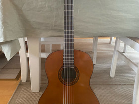 Yamaha CS40II Klassinen 3/4-kitara (setti), Kitarat, bassot ja vahvistimet, Musiikki ja soittimet, Oulu, Tori.fi Yamaha CS40II Klassinen 3/4-kitara (setti), Kitarat, bassot ja vahvistimet, Musiikki ja soittimet, Oulu, Tori.fi