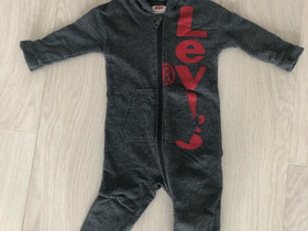 Levis collegehaalari, Lastenvaatteet ja kengät, Lahti, Tori.fi Levis collegehaalari, Lastenvaatteet ja kengät, Lahti, Tori.fi