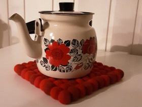 Finel emalikahvipannu Villiruusu, Astiat, Keräily, Muhos, Tori.fi Finel emalikahvipannu Villiruusu, Astiat, Keräily, Muhos, Tori.fi