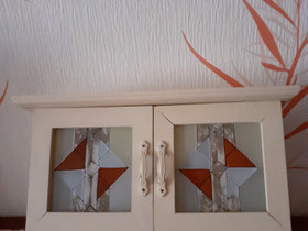Retro seinäkaappi, Hyllyt ja säilytys, Sisustus ja huonekalut, Kajaani, Tori.fi Retro seinäkaappi, Hyllyt ja säilytys, Sisustus ja huonekalut, Kajaani, Tori.fi