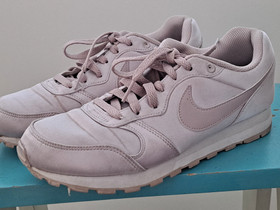Nike kengät, 38, Vaatteet ja kengät, Oulu, Tori.fi Nike kengät, 38, Vaatteet ja kengät, Oulu, Tori.fi