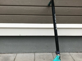 Scootti, Rullaluistelu ja skeittaus, Urheilu ja ulkoilu, Kontiolahti, Tori.fi Scootti, Rullaluistelu ja skeittaus, Urheilu ja ulkoilu, Kontiolahti, Tori.fi