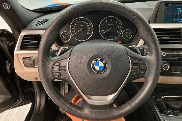 BMW 3-SARJA 11