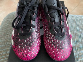 Adidas Predator Freak .4 F x G Junior koko 30, Jalkapallo, Urheilu ja ulkoilu, Kangasala, Tori.fi Adidas Predator Freak .4 F x G Junior koko 30, Jalkapallo, Urheilu ja ulkoilu, Kangasala, Tori.fi