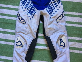 Crossihousut koko 30, Ajoasut, kengät ja kypärät, Mototarvikkeet ja varaosat, Tampere, Tori.fi Crossihousut koko 30, Ajoasut, kengät ja kypärät, Mototarvikkeet ja varaosat, Tampere, Tori.fi