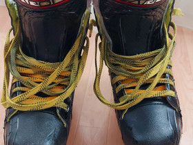 Bauer vapor x2.9 sr, Jääkiekko ja luistelu, Urheilu ja ulkoilu, Hämeenlinna, Tori.fi Bauer vapor x2.9 sr, Jääkiekko ja luistelu, Urheilu ja ulkoilu, Hämeenlinna, Tori.fi