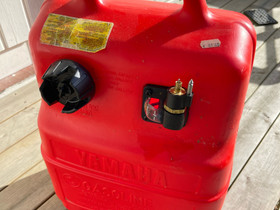 Yamaha bensatankki 27l, Veneen varusteet ja varaosat, Venetarvikkeet ja veneily, Kaarina, Tori.fi Yamaha bensatankki 27l, Veneen varusteet ja varaosat, Venetarvikkeet ja veneily, Kaarina, Tori.fi