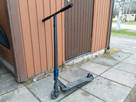 Scootti, Rullaluistelu ja skeittaus, Urheilu ja ulkoilu, Kajaani, Tori.fi Scootti, Rullaluistelu ja skeittaus, Urheilu ja ulkoilu, Kajaani, Tori.fi