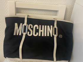 Moschino laukku, Laukut ja hatut, Asusteet ja kellot, Helsinki, Tori.fi Moschino laukku, Laukut ja hatut, Asusteet ja kellot, Helsinki, Tori.fi