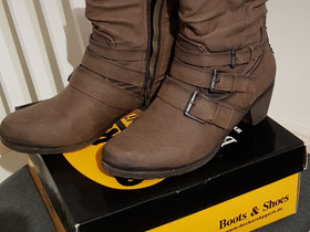 Dockers nilkkurit koko 40, Vaatteet ja kengät, Muhos, Tori.fi Dockers nilkkurit koko 40, Vaatteet ja kengät, Muhos, Tori.fi