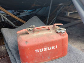 Suzuki tankki, Veneen varusteet ja varaosat, Venetarvikkeet ja veneily, Joensuu, Tori.fi Suzuki tankki, Veneen varusteet ja varaosat, Venetarvikkeet ja veneily, Joensuu, Tori.fi