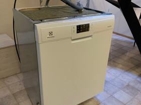 Electrolux astianpesukone VARATTU, Tiskikoneet, Kodinkoneet, Turku, Tori.fi Electrolux astianpesukone VARATTU, Tiskikoneet, Kodinkoneet, Turku, Tori.fi
