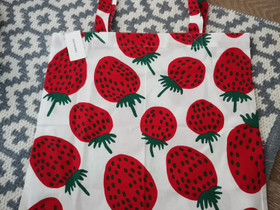 Marimekko pikku mansikka kassi, Laukut ja hatut, Asusteet ja kellot, Salo, Tori.fi Marimekko pikku mansikka kassi, Laukut ja hatut, Asusteet ja kellot, Salo, Tori.fi