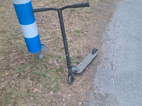 Madd MGP Scootti, Rullaluistelu ja skeittaus, Urheilu ja ulkoilu, Jyväskylä, Tori.fi Madd MGP Scootti, Rullaluistelu ja skeittaus, Urheilu ja ulkoilu, Jyväskylä, Tori.fi