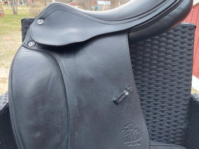 Prestige D1 17" koulusatula, Satulat ja varusteet, Hevoset ja hevosurheilu, Liminka, Tori.fi Prestige D1 17" koulusatula, Satulat ja varusteet, Hevoset ja hevosurheilu, Liminka, Tori.fi