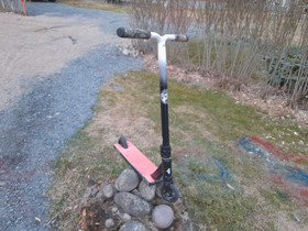 Nkd octane, Rullaluistelu ja skeittaus, Urheilu ja ulkoilu, Mänttä-Vilppula, Tori.fi Nkd octane, Rullaluistelu ja skeittaus, Urheilu ja ulkoilu, Mänttä-Vilppula, Tori.fi