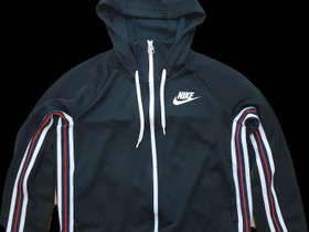 Nike huppari tyttöjen M, Lastenvaatteet ja kengät, Tampere, Tori.fi Nike huppari tyttöjen M, Lastenvaatteet ja kengät, Tampere, Tori.fi