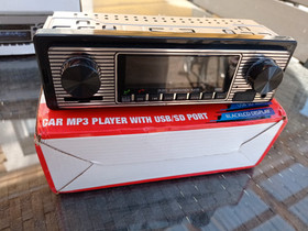 "Retro" autoradio, Autostereot ja tarvikkeet, Auton varaosat ja tarvikkeet, Kokkola, Tori.fi "Retro" autoradio, Autostereot ja tarvikkeet, Auton varaosat ja tarvikkeet, Kokkola, Tori.fi