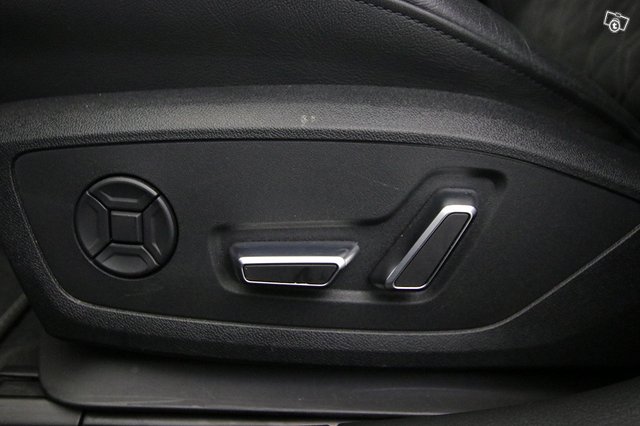 Audi S6 5