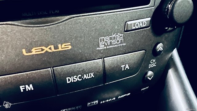 Lexus IS 21