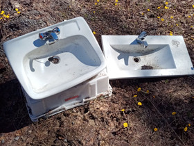 Kaksi hanaa ja kaksi allasta, Kylpyhuoneet, WC:t ja saunat, Rakennustarvikkeet ja työkalut, Mikkeli, Tori.fi Kaksi hanaa ja kaksi allasta, Kylpyhuoneet, WC:t ja saunat, Rakennustarvikkeet ja työkalut, Mikkeli, Tori.fi