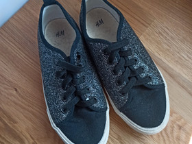 H&M tennarit, koko 32., Lastenvaatteet ja kengät, Vaasa, Tori.fi H&M tennarit, koko 32., Lastenvaatteet ja kengät, Vaasa, Tori.fi