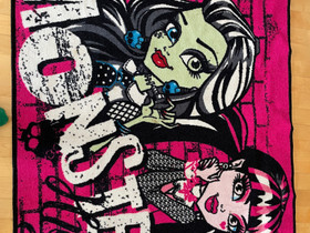 Matto Monster High, Matot ja tekstiilit, Sisustus ja huonekalut, Rovaniemi, Tori.fi Matto Monster High, Matot ja tekstiilit, Sisustus ja huonekalut, Rovaniemi, Tori.fi