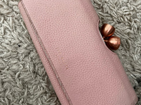 Ted Baker lompakko, Muut asusteet, Asusteet ja kellot, Turku, Tori.fi Ted Baker lompakko, Muut asusteet, Asusteet ja kellot, Turku, Tori.fi
