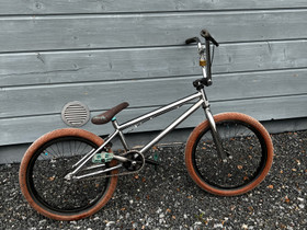 Bmx-polkupyörä, Muut pyörät, Polkupyörät ja pyöräily, Kuopio, Tori.fi Bmx-polkupyörä, Muut pyörät, Polkupyörät ja pyöräily, Kuopio, Tori.fi