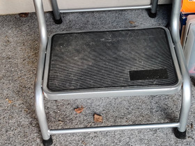 Askelmat, raput vaunuun, Matkailuvaunujen tarvikkeet, Matkailuautojen tarvikkeet, Hausjärvi, Tori.fi Askelmat, raput vaunuun, Matkailuvaunujen tarvikkeet, Matkailuautojen tarvikkeet, Hausjärvi, Tori.fi
