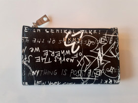 DKNY lompakko, Muut asusteet, Asusteet ja kellot, Lapua, Tori.fi DKNY lompakko, Muut asusteet, Asusteet ja kellot, Lapua, Tori.fi