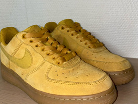 Nike AIR force 1, Vaatteet ja kengät, Kannus, Tori.fi Nike AIR force 1, Vaatteet ja kengät, Kannus, Tori.fi